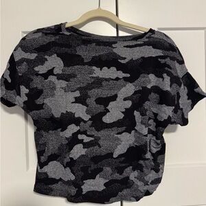 lululemon athletica Black and Gray Camouflage Women's Tee